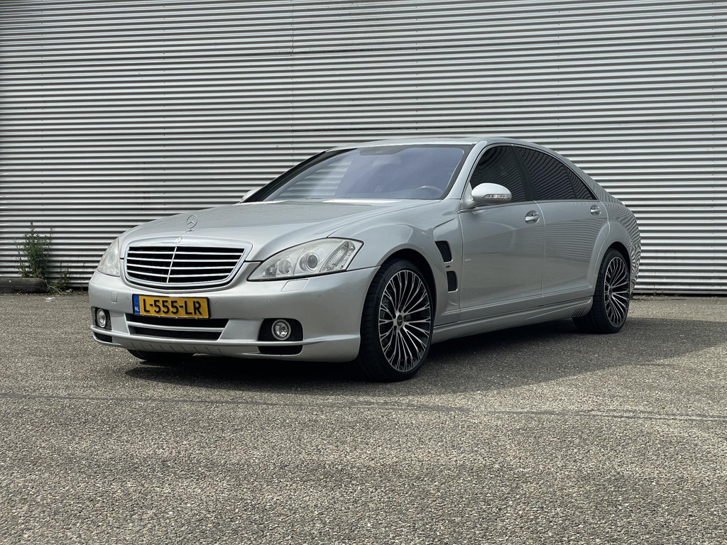 46195353