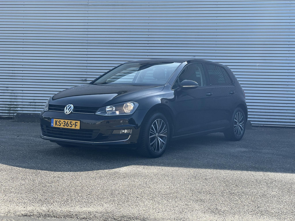 47023792
